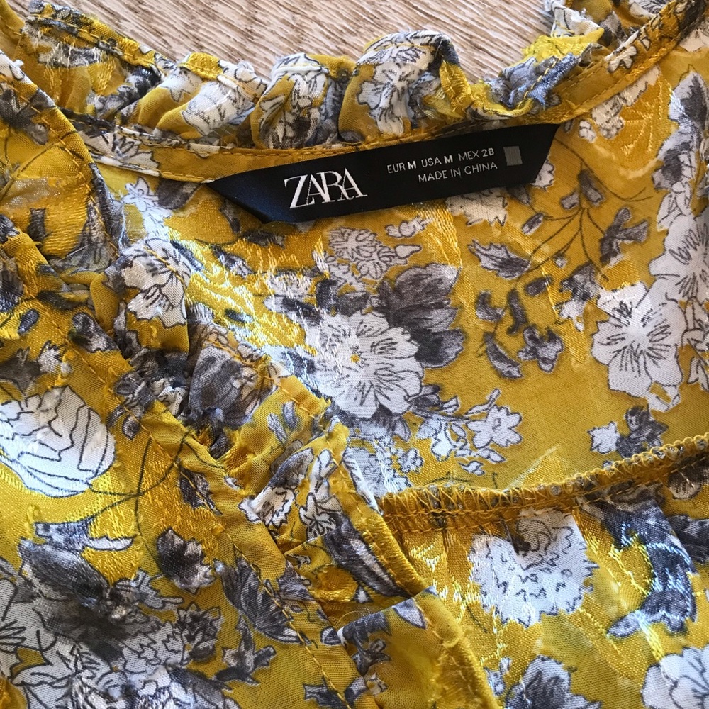 NWOT Zara Ruffle Trim Silky Yellow Gray Floral Pattern Button Floral Blouse Top - Picture 13 of 14